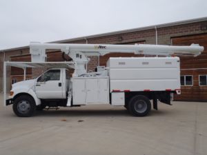 Coming Soon!  2004 Ford F-750 w/ Altec 60/70 75 ft. work height forestry package 
