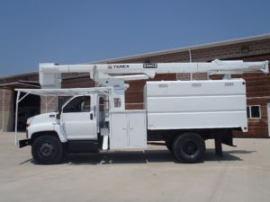 2004 GMC C7500, 60 ft. work height Terex Hi-Ranger XT5 Model Boom, Very nice truck!