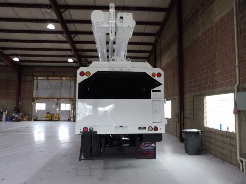2011 FREIGHTLINER M2 106, 11' SOUTHCO FORESTRY BODY, 60' WORK HEIGHT ALTEC LRV55 MODEL BOOM 