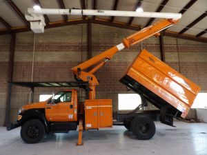 2010 FORD F750, FORESTRY BODY, 60' WORK HEIGHT ALTE LRV-55 MODEL BOOM