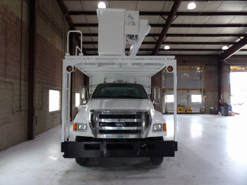 2009 FORD F750, 11' SOUTHCO FORESTRY BODY, 75' WORK HEIGHT VERSALIFT VO270EREV ELEVATOR MODEL BOOM