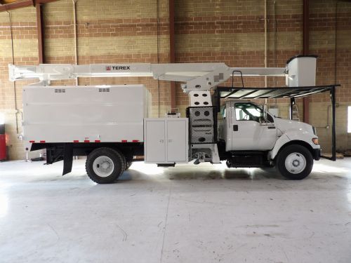 2011 FORD F750, 11' SOUTHCO FORESTRY BODY, 75' WORK HEIGHT TEREX HI-RANGER XT60-70 MODEL BOOM 