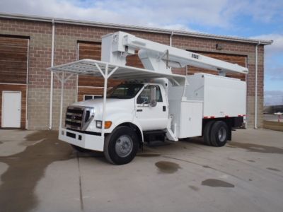 Bucket Trucks up to 29 Feet